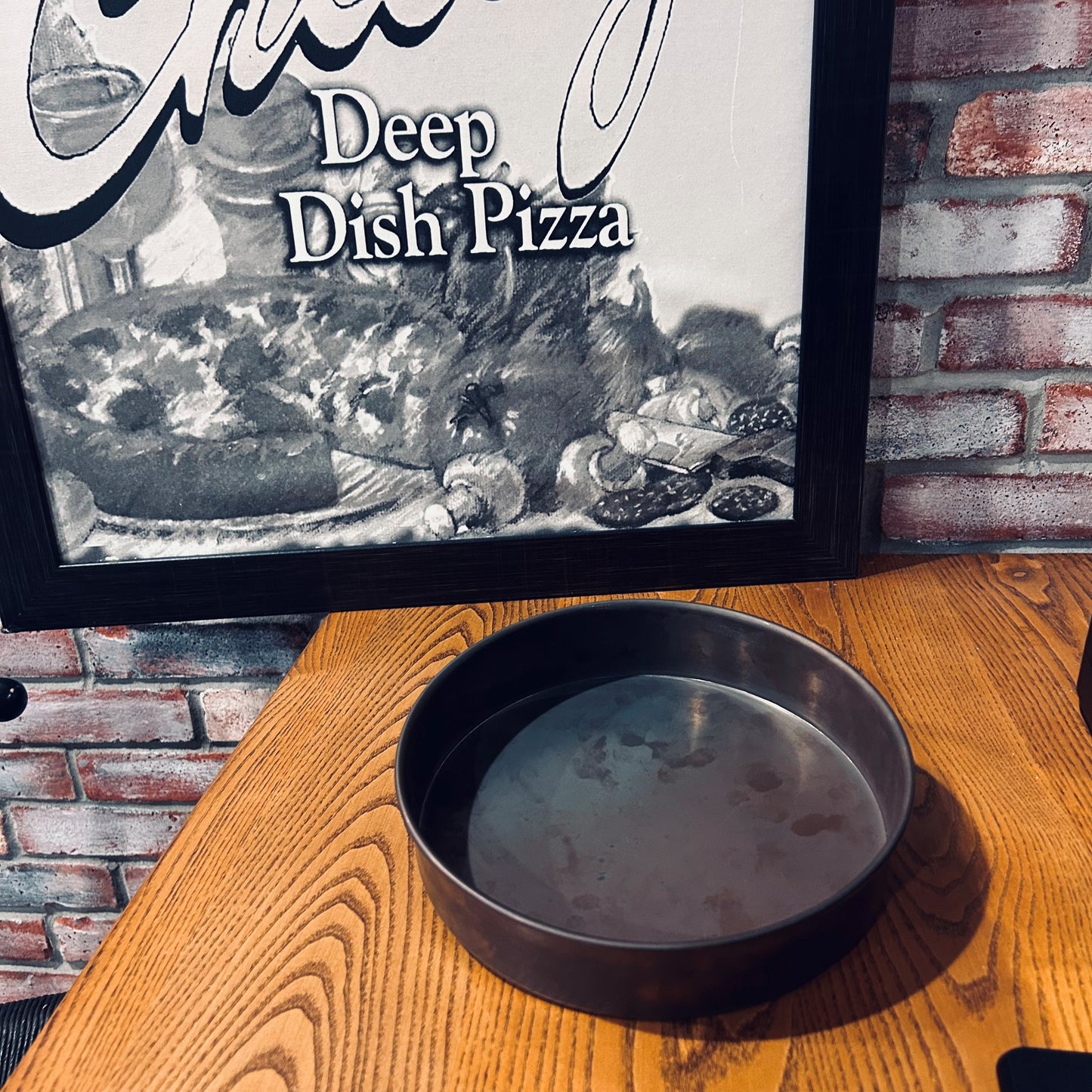 Official Seasoned Deep Dish Pizza Pan