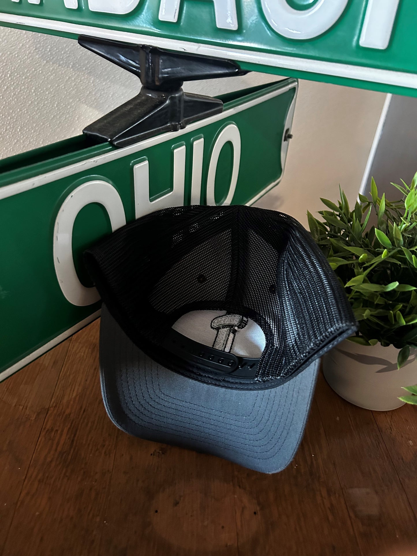UNOs Trucker Hat - Gray Front / Black Mesh Back