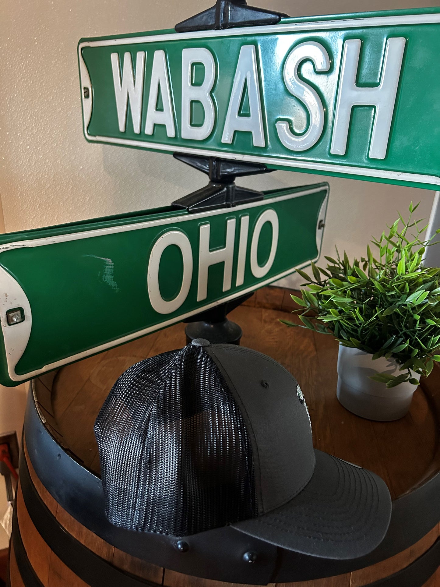 UNOs Trucker Hat - Gray Front / Black Mesh Back